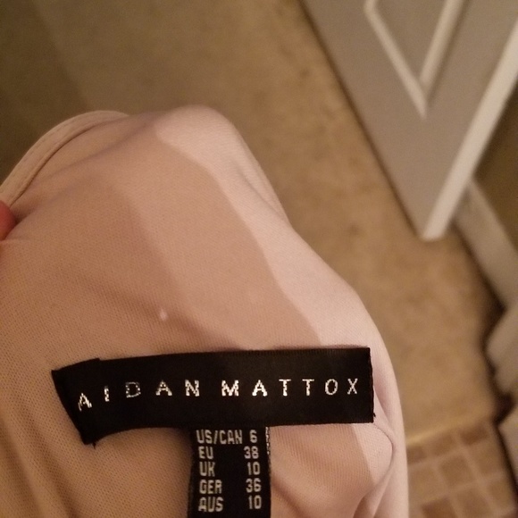 Gorgeous evening dress - Picture 6 of 8